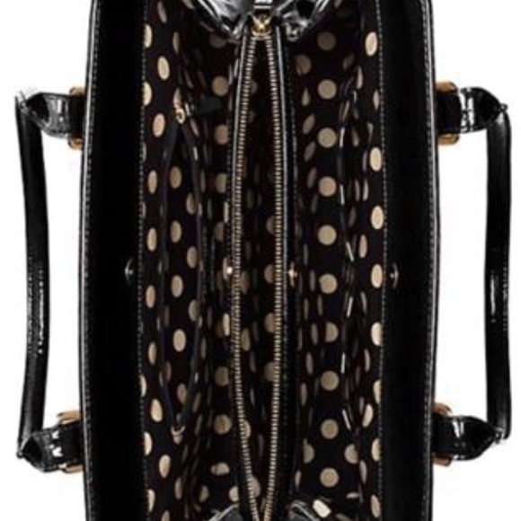 SOLD Kate Spade Carlisle patent leather purse - Picture 3 of 8